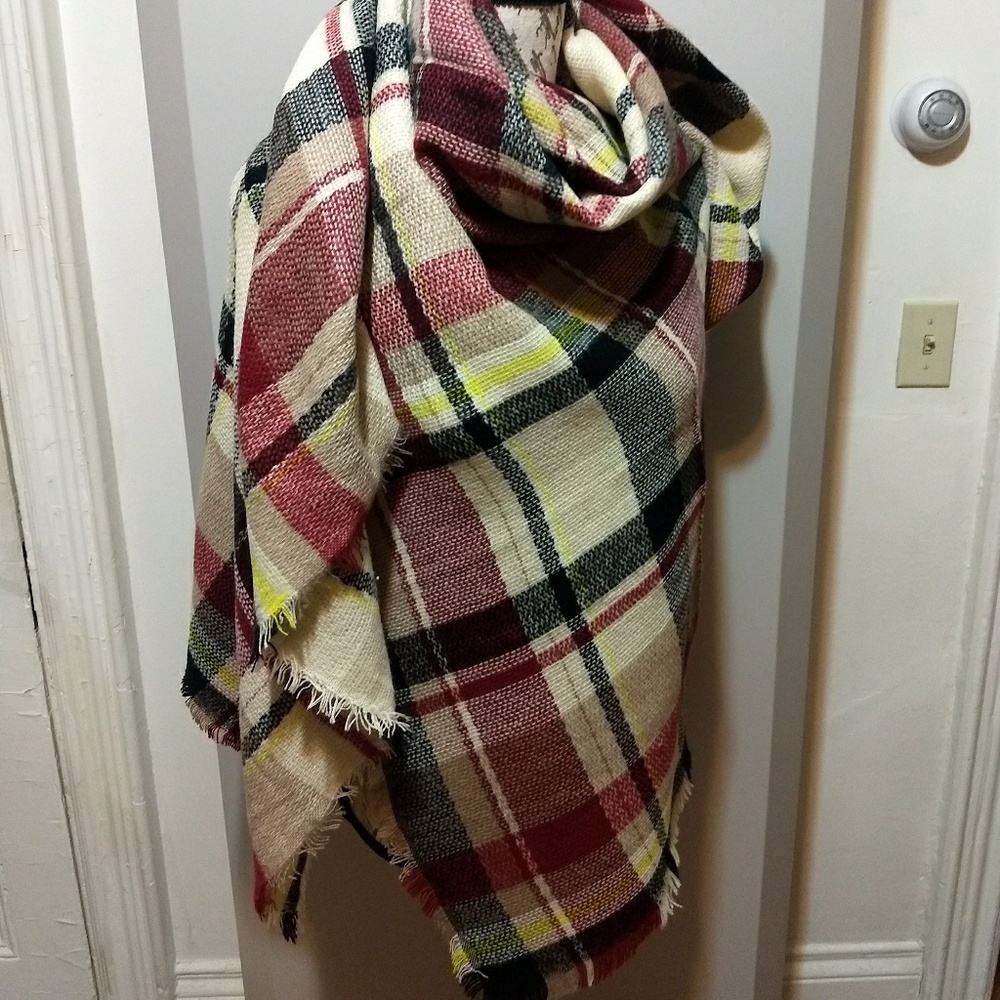 *NWOT* Blanket Scarf
